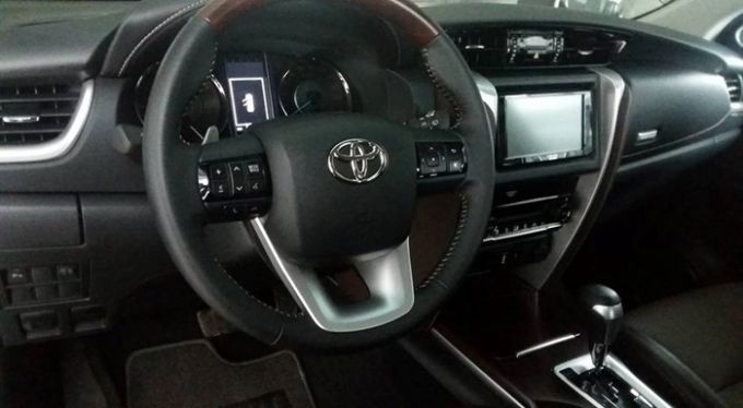 NHỮNG ĐIỂM LÀM NÊN SỨC HÚT TOYOTA FORTUNER 2017